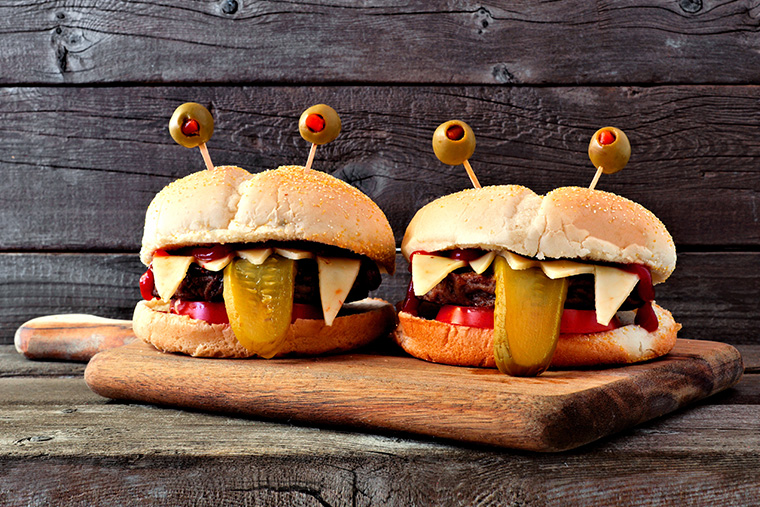 Gruselig-lecker: Monster Burger zu Halloween